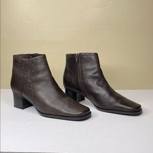 CROFT & BARROW Ankle Boots Brown Leather MONIQUE Block Heels Zip Up